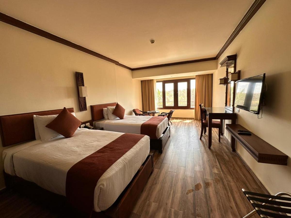 Africana Hotel & Spa Qaryat Shakush Ngoại thất bức ảnh