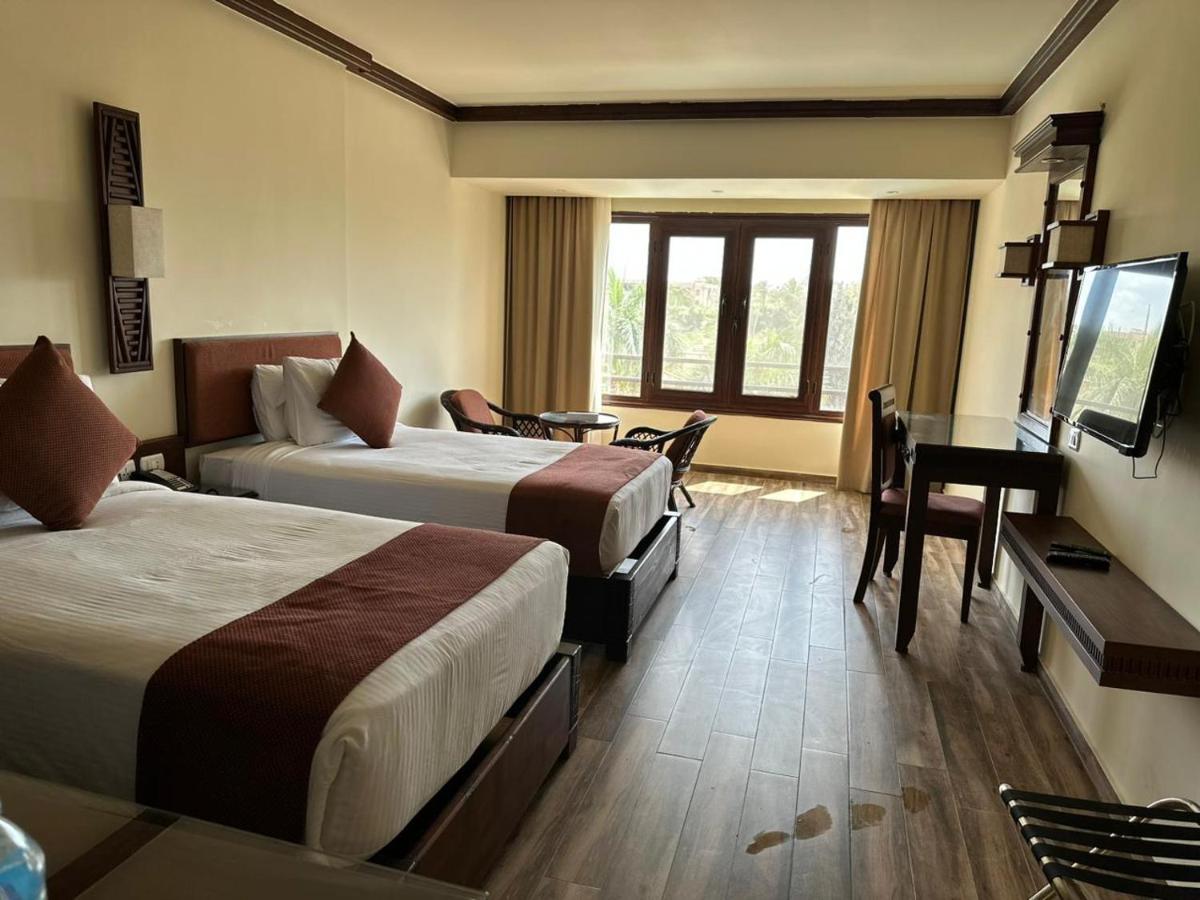 Africana Hotel & Spa Qaryat Shakush Ngoại thất bức ảnh