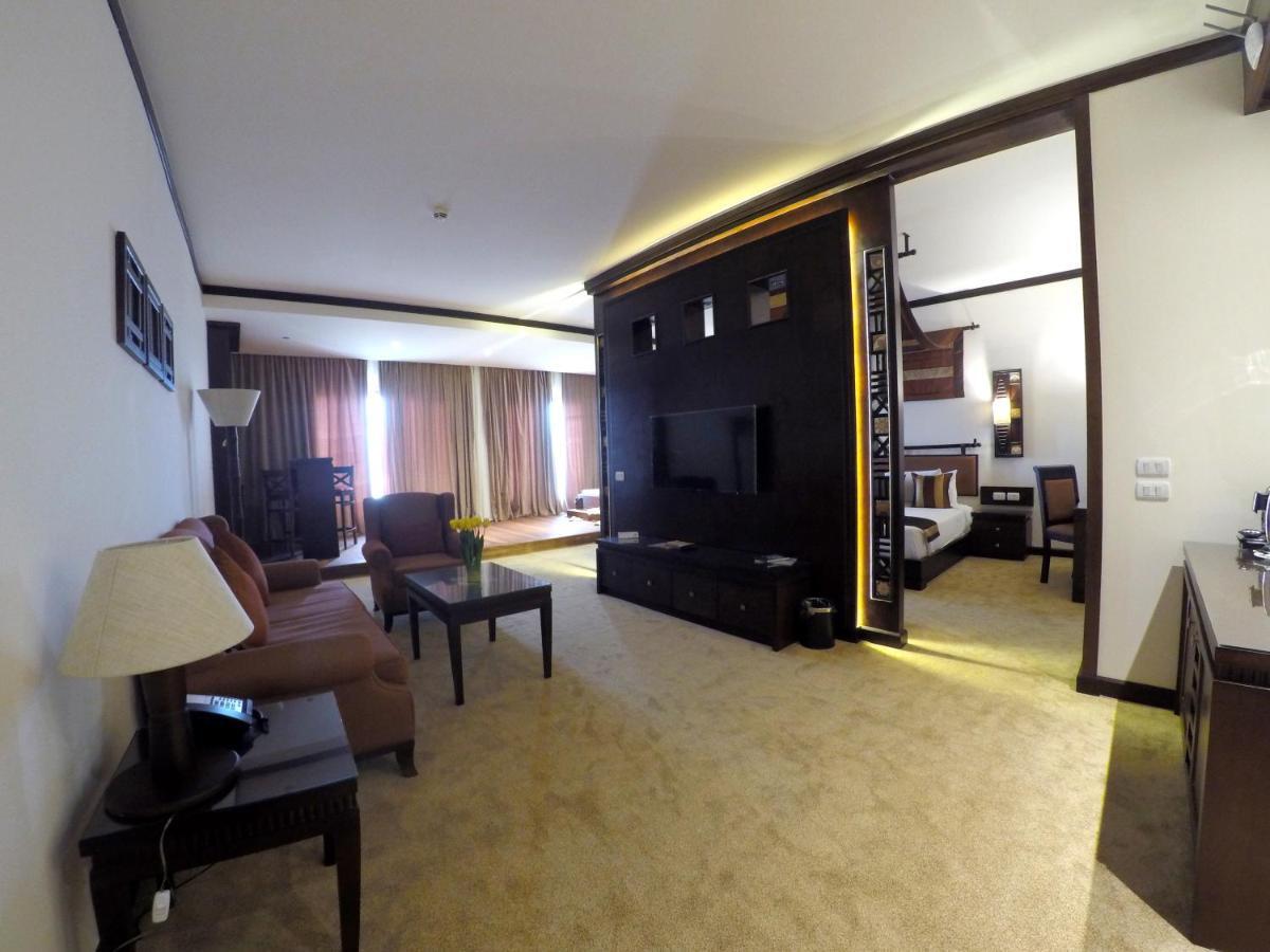 Africana Hotel & Spa Qaryat Shakush Ngoại thất bức ảnh